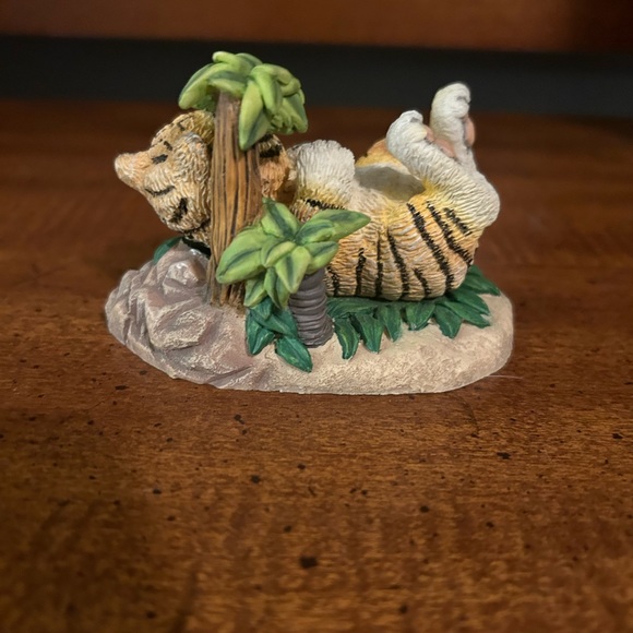 Hamilton BENGAL TIGER  Protect Nature's Innocents Sculpture Figurine 1996. - Picture 3 of 6